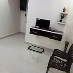 Royal Suites Service Apartments 1Bhk Near Aig Hospital Gachibowli
